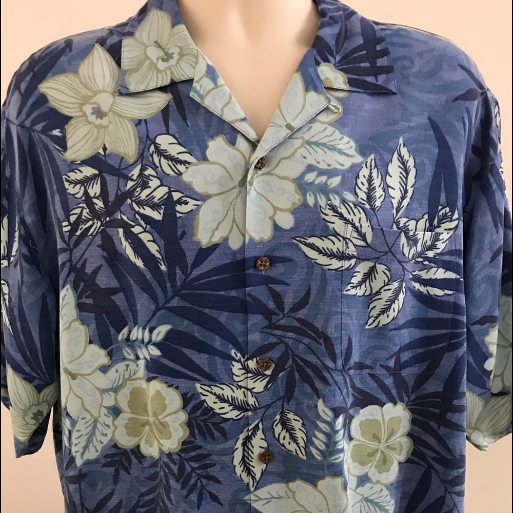 Tommy Bahama Camp Shirt Size Large